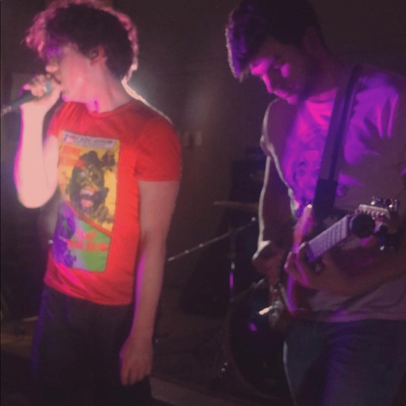 Meet your Posher, Jimi - Picture 3 of 8